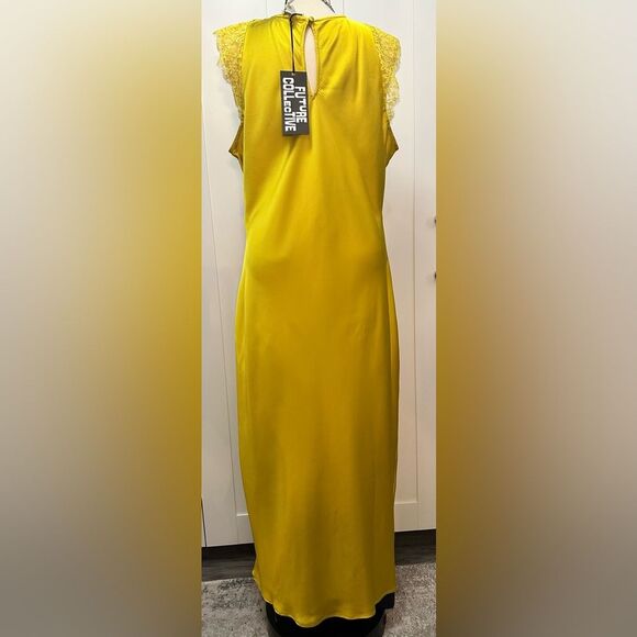 Stunning Yellow Sleeveless Dress With Lace Slit Accent & Lace Sleeves Sz XL NEW - Picture 3 of 6